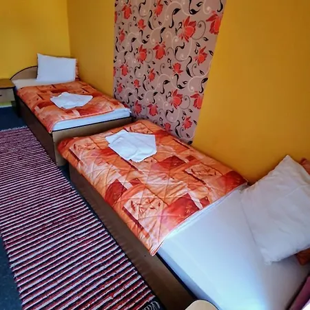 Senica, Garni Senica